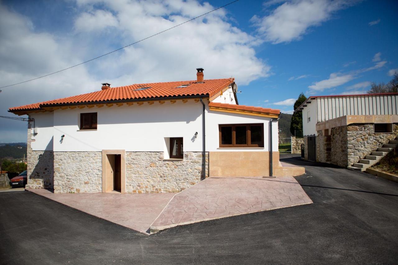 Vila Ca Roxa Pravia Exteriér fotografie