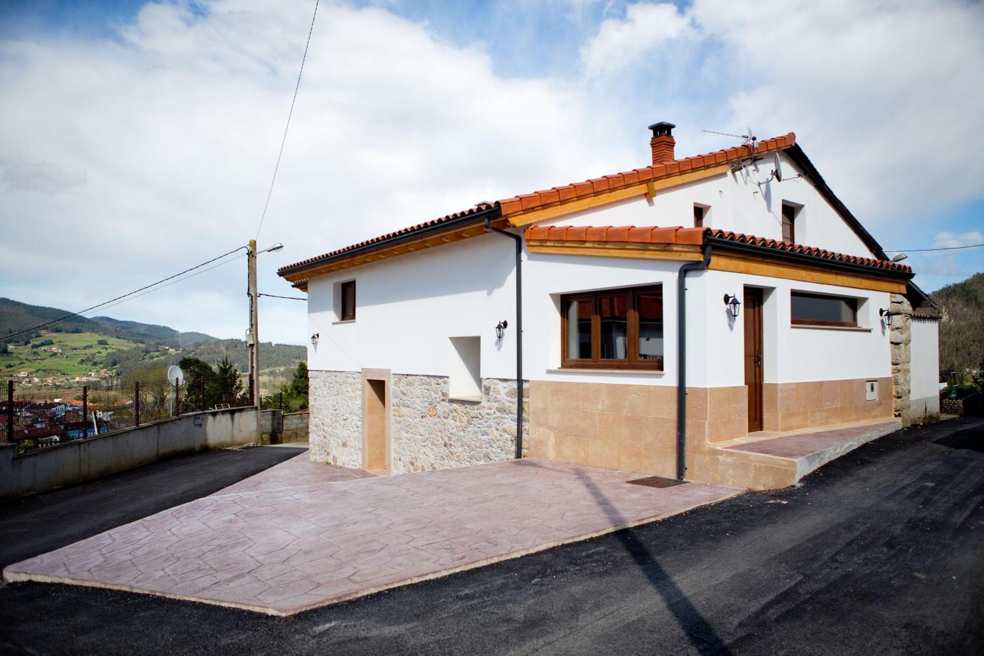 Vila Ca Roxa Pravia Exteriér fotografie