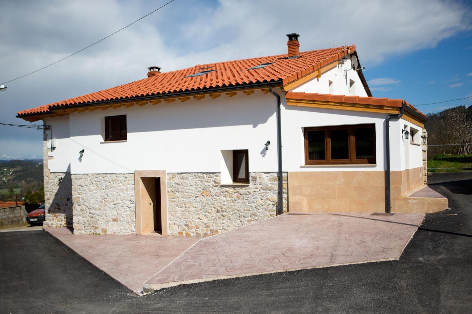 Vila Ca Roxa Pravia Exteriér fotografie